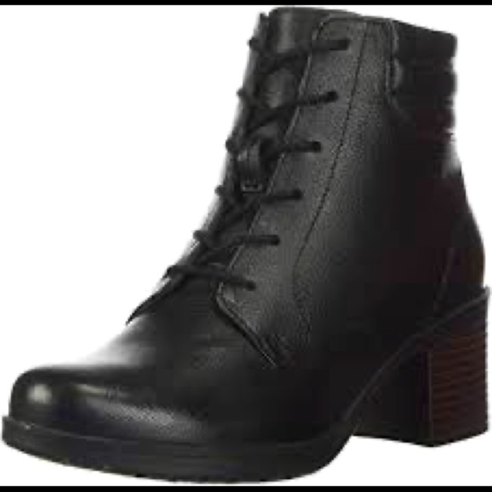 Type: leather boot, style: jasmine boot, -*rounded toe,